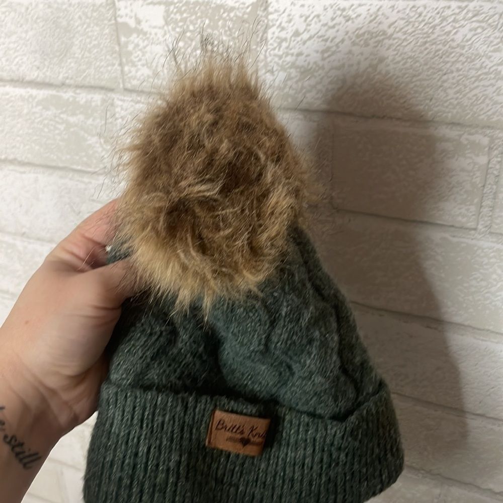 Britt’s Knits Green Diamond Knit Pom Beanie - Picture 3 of 5